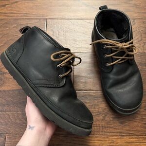 UGG men’s Neumal black chukka waterproof boots - Used shape